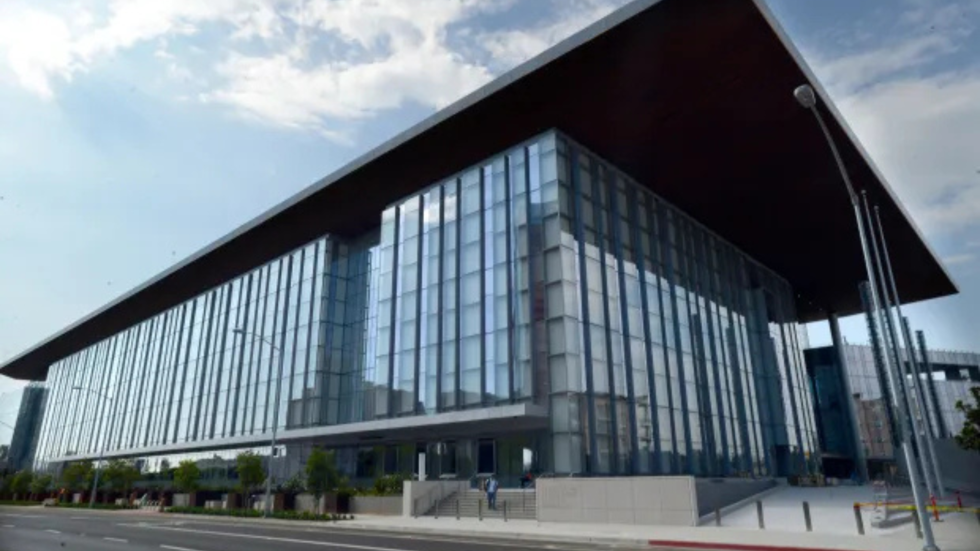 Governor George Deukmejian Courthouse